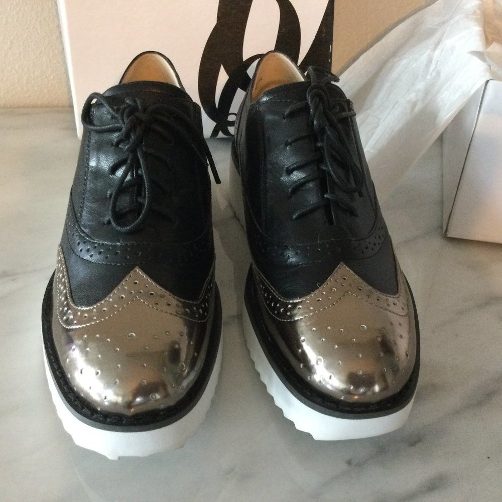 Nine West Women's VINATA Lace up Oxford sneaker